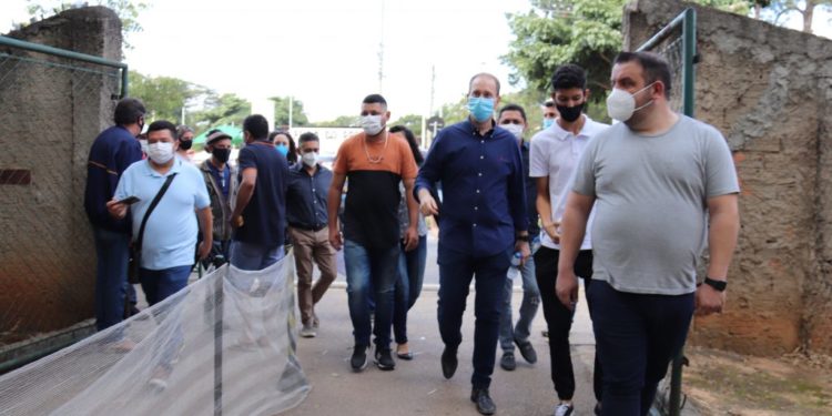 confira como foi a feira da barganha no último domingo (6)