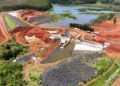 Construção de represa em Botucatu