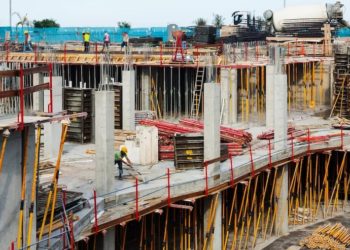 Construção paulista gera mais de 8 mil empregos formais