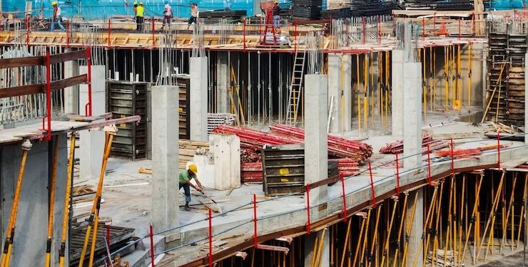 Construção paulista gera mais de 8 mil empregos formais