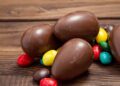Cacau pressiona indústria e faz ovos de Páscoa subirem até 36% em 2026