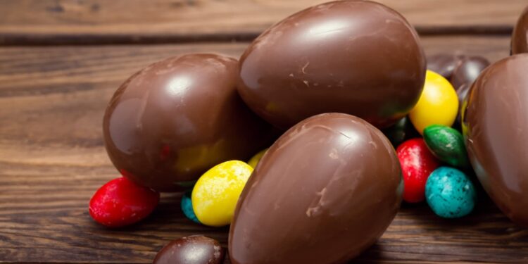 Cacau pressiona indústria e faz ovos de Páscoa subirem até 36% em 2026