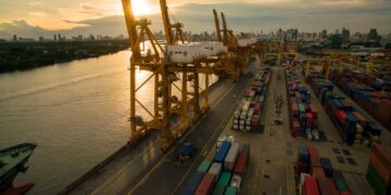 PF deflagra operação contra tráfico internacional de drogas no Porto de Santos