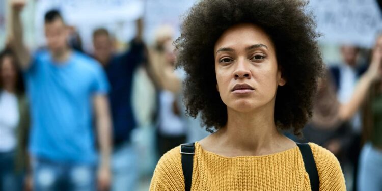 Professores da rede estadual de SP encerram paralisação e mantêm agenda de protestos