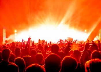 O que fazer em São Paulo neste fim de semana: Virada Cultural, shows, teatro e feira de adoção de pets
