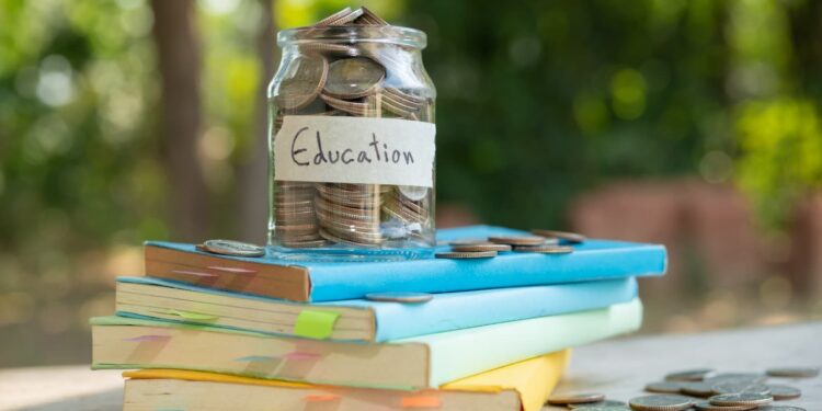 Tesouro destina até R$ 4 milhões para iniciativas de educação financeira e inclusão