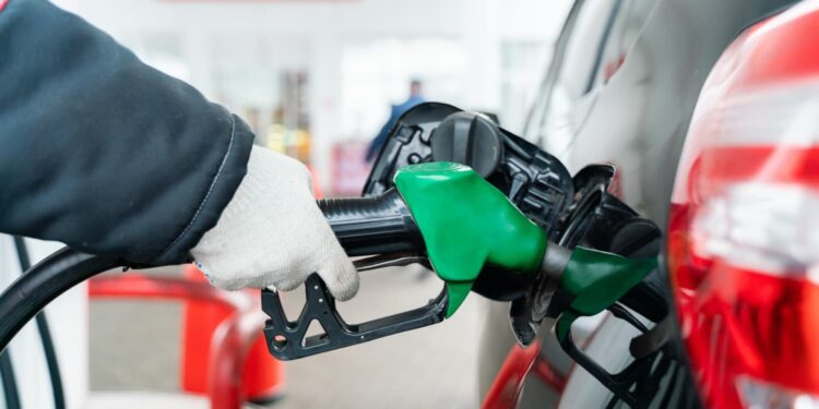 Câmara aprova medida que libera R$ 10 bilhões para subsidiar o diesel no Brasil