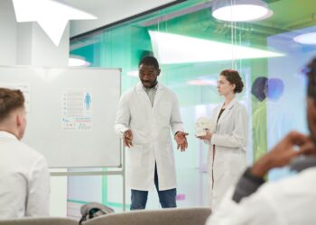 Estudantes do IFBA apresentam pesquisa sobre climatização hospitalar em congresso