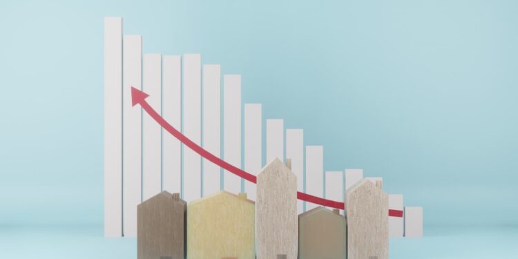 Mercado imobiliário desacelera, mas preços acumulam alta de 14,73% em 12 meses